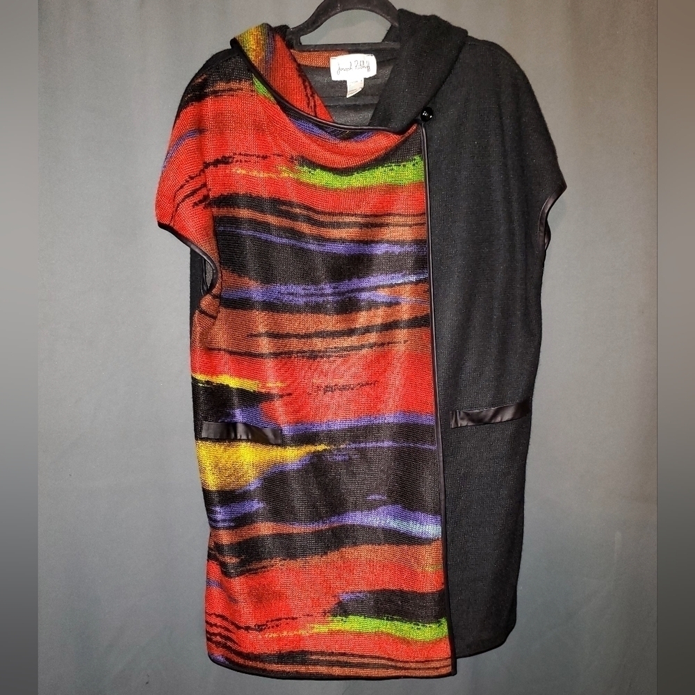 JOESPH RIBKOF ABSTRACT SHORT SLEEVE SWEATER SIZE 8